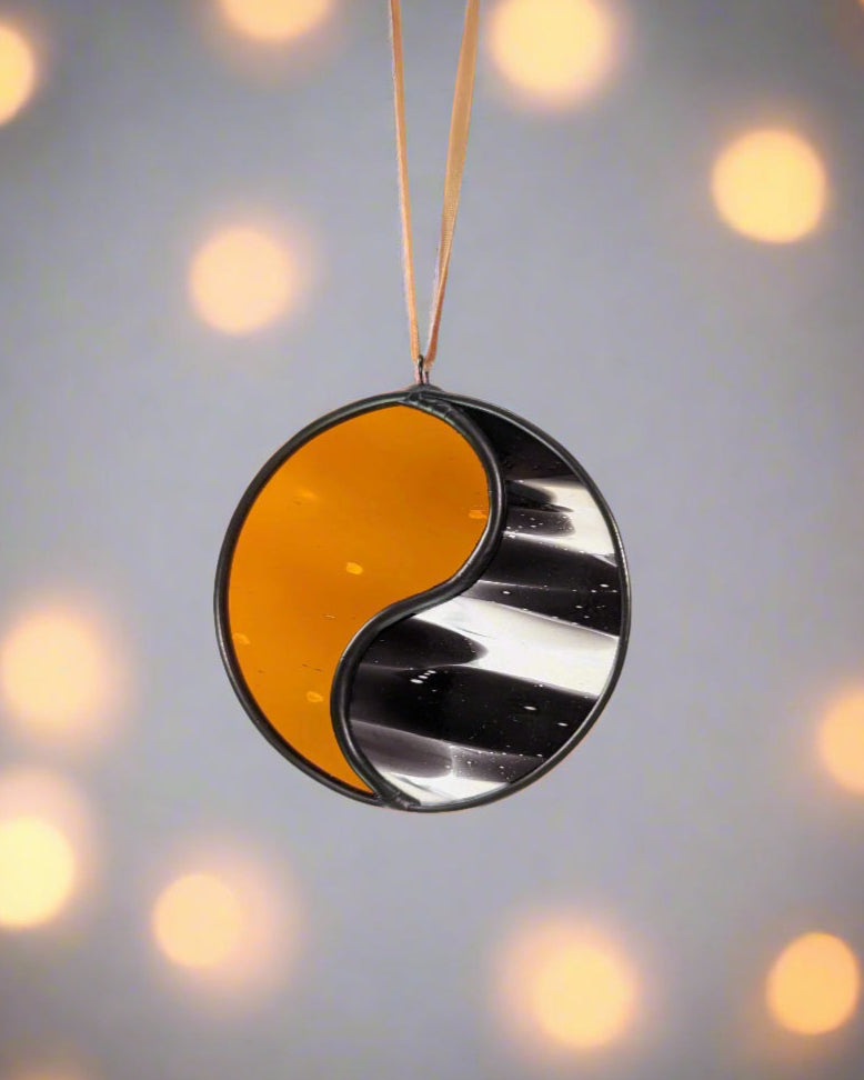 Yin Yang Bauble, Amber