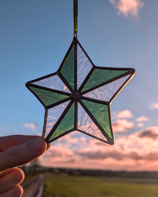 Barn Star, Mistletoe